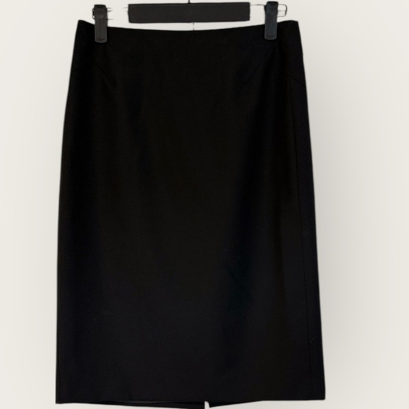 Ann Taylor Dresses & Skirts - Ann Taylor Classic Black Pencil Skirt